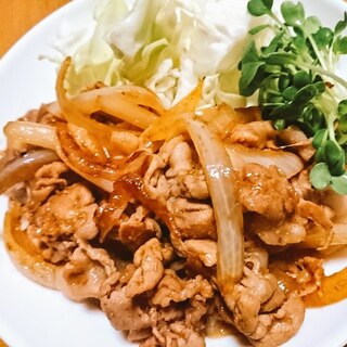 豚しょうが焼きのキャベツと貝割れ添え